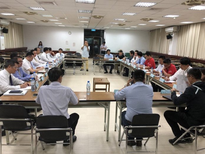Négociations entre le syndicat des pilotes et les dirigeants de China Airlines et EvaAir pour éviter la grève (photo CNA)