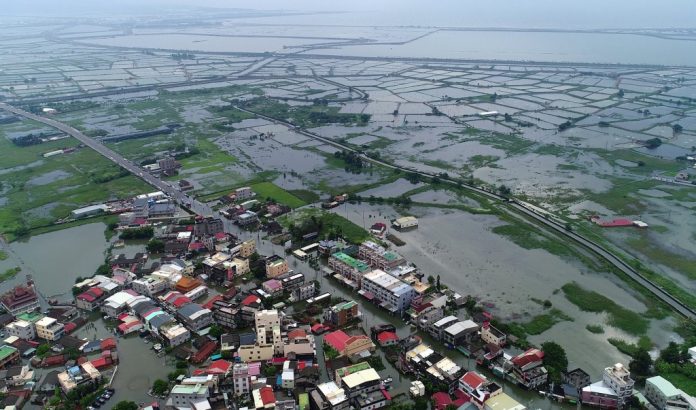 Vue aérienne sur le village de Donshi transformé en rizière après les pluies diluviennes (image CNA)