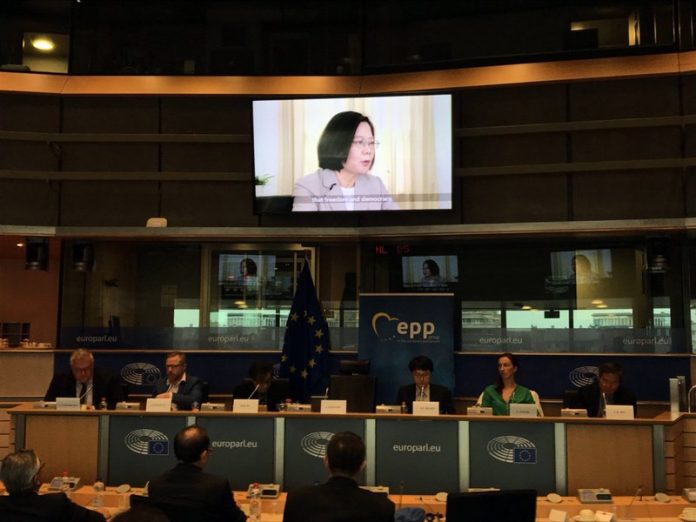 Discours de Tsai Ing-wen au Parlement européen(Source image: CNA)