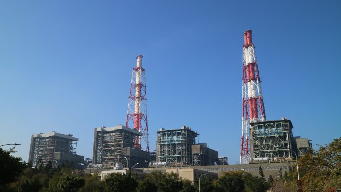 La centrale d'Hsinta est une centrale thermique alimentée au charbon (Image : Wikipedia - Eric Deng)