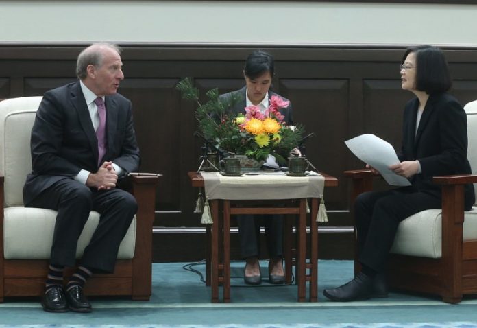 Tsai Ing-wen reçoit Richard Haass, président du Conseil américain des relations étrangères (image CNA)