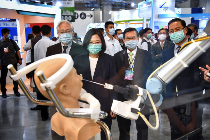 La présidente Tsai Ing-wen a participé aujourd'hui à l'inauguration du Salon Bio Asia - Taiwan (Image : CNA)