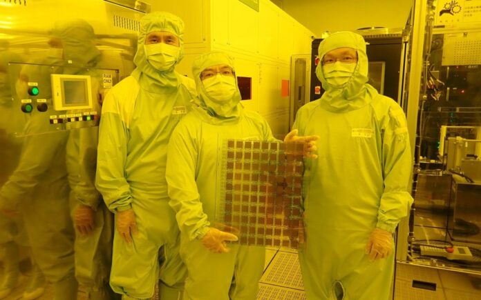 L'ITRI développe le premier écran réfléchissant à semi-conducteurs à commande TFT au monde (source: site Bodle Tech)